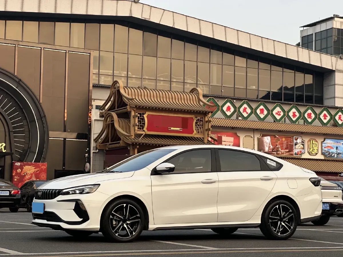 2025 Geely Emgrand 1.5L 127HP L4 CVT,autocango,china used car exporter,china ev exporter,chinese used car exporter,chinese used ev exporter
