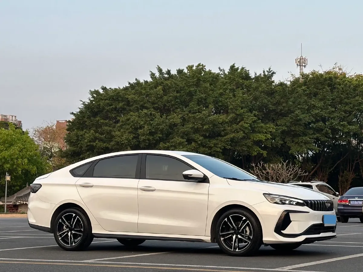 2025 Geely Emgrand 1.5L 127HP L4 CVT,autocango,china used car exporter,china ev exporter,chinese used car exporter,chinese used ev exporter