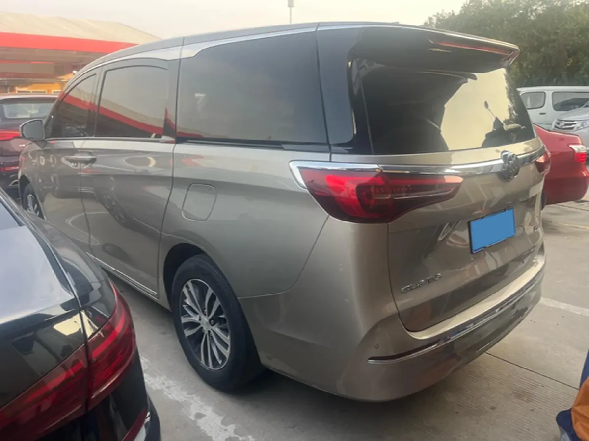 2023 Buick GL8 2.0T 237HP L4 9AT,autocango,china used car exporter,china ev exporter,chinese used car exporter,chinese used ev exporter