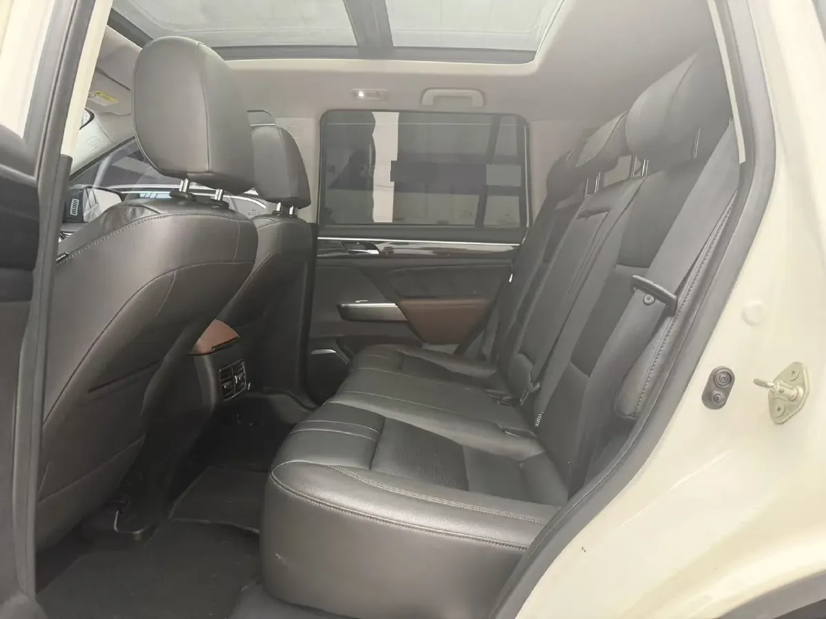 2017 GAC Trumpchi GS7 2.0T 201HP L4 6AT,autocango,china used car exporter,china ev exporter,chinese used car exporter,chinese used ev exporter