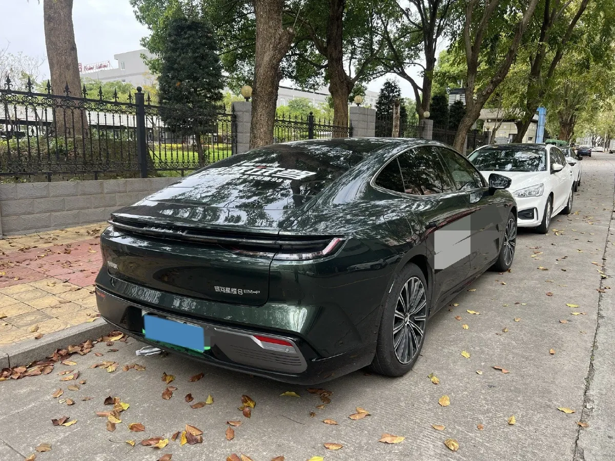 2025 Geely Galaxy Starshine 8 1.5T 163HP L4 3DHT PHEV 27.69KWH,autocango,china used car exporter,china ev exporter,chinese used car exporter,chinese used ev exporter