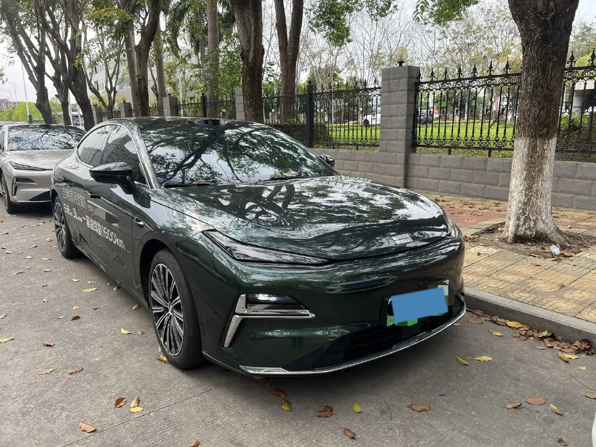 2025 Geely Galaxy Starshine 8 1.5T 163HP L4 3DHT PHEV 27.69KWH,autocango,china used car exporter,china ev exporter,chinese used car exporter,chinese used ev exporter