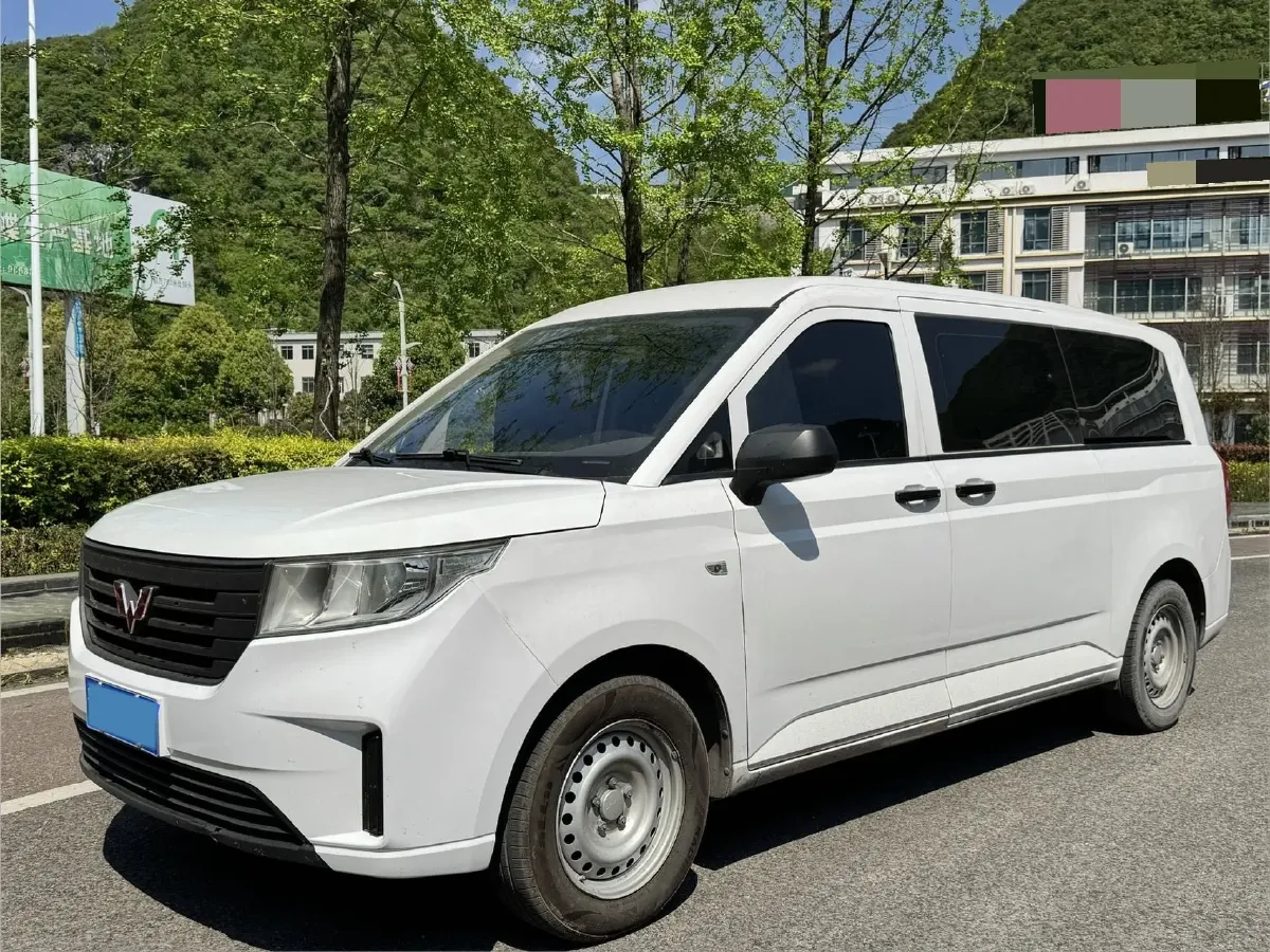 2021 WuLing ZhengChen 1.5T 147HP L4 6MT,autocango,china used car exporter,china ev exporter,chinese used car exporter,chinese used ev exporter