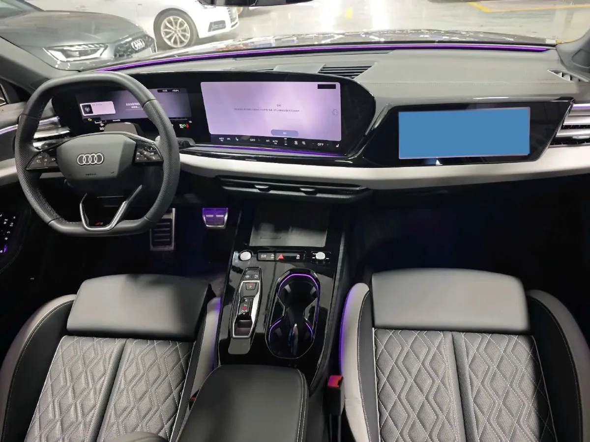 2026 Audi A5L 2.0T 204HP L4 7DCT,autocango,china used car exporter,china ev exporter,chinese used car exporter,chinese used ev exporter