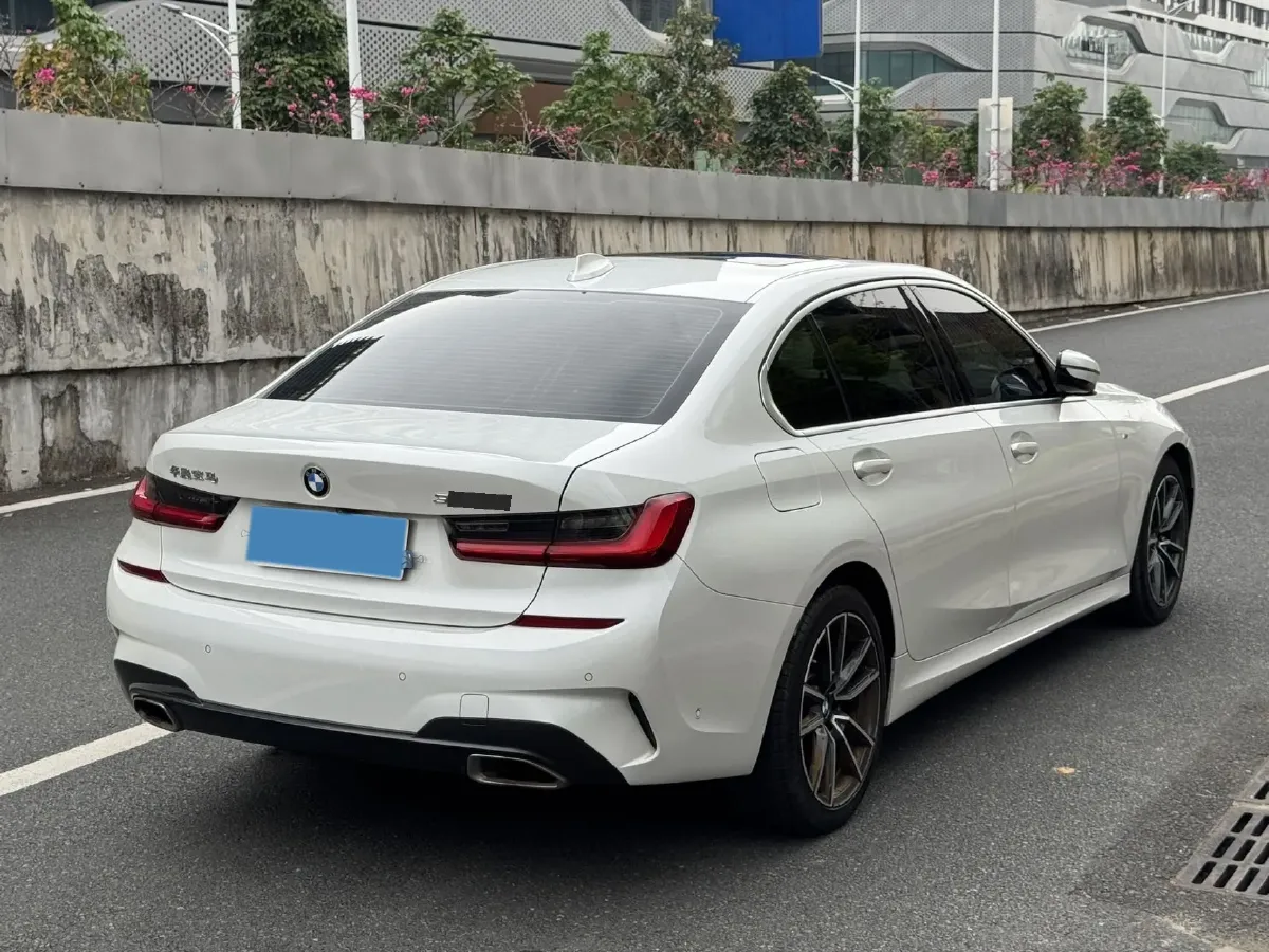 2021 BMW 3 Series 2.0T 184HP L4 8AT,autocango,china used car exporter,china ev exporter,chinese used car exporter,chinese used ev exporter