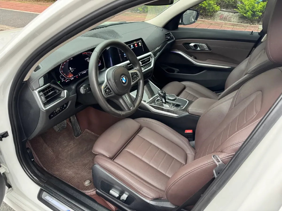 2021 BMW 3 Series 2.0T 184HP L4 8AT,autocango,china used car exporter,china ev exporter,chinese used car exporter,chinese used ev exporter