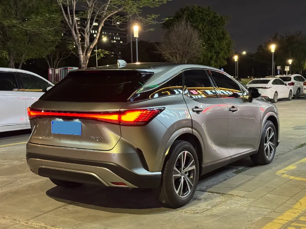 2024 Lexus ES 2.0L 173HP L4 CVT,autocango,china used car exporter,china ev exporter,chinese used car exporter,chinese used ev exporter