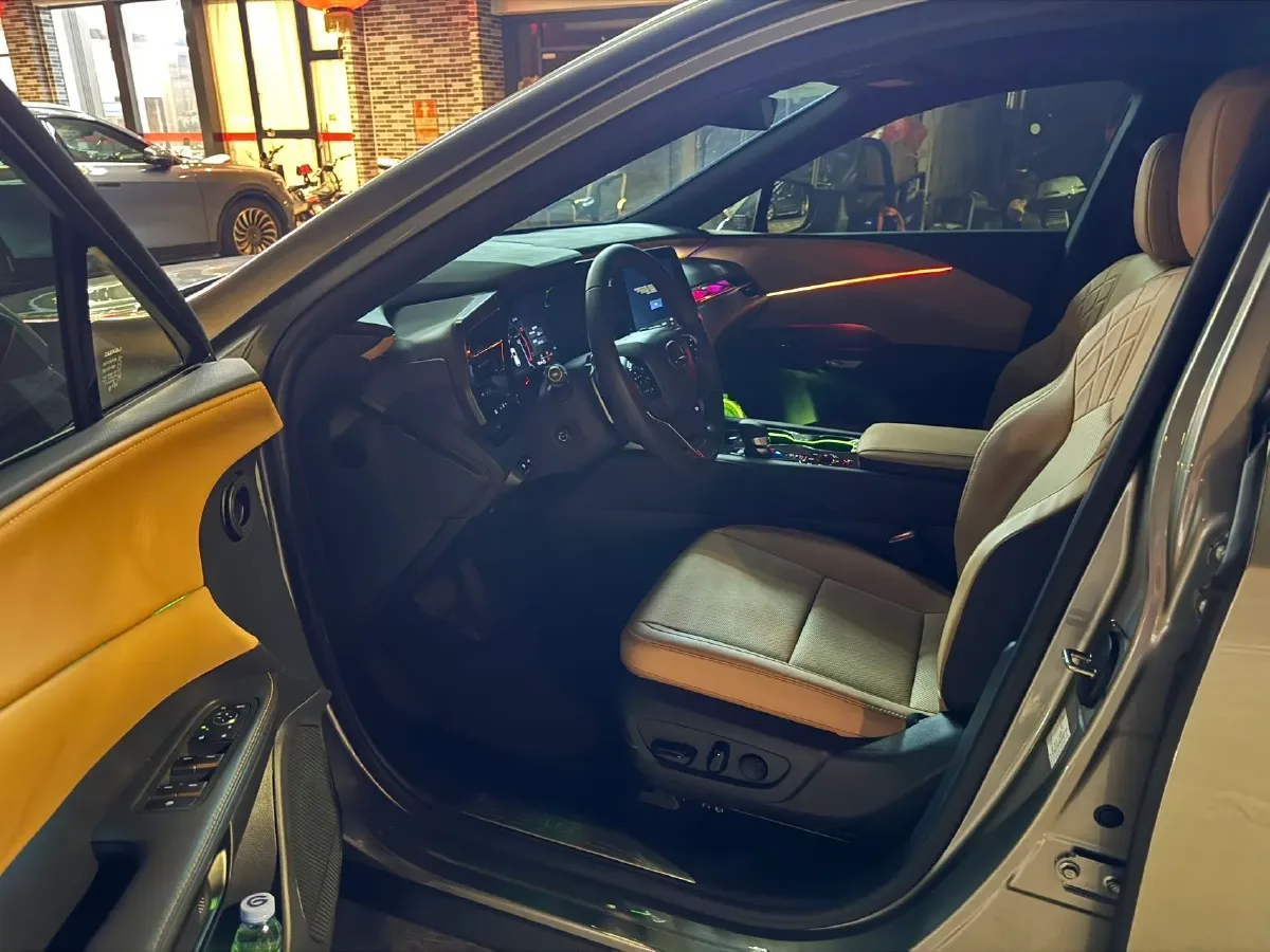 2024 Lexus ES 2.0L 173HP L4 CVT,autocango,china used car exporter,china ev exporter,chinese used car exporter,chinese used ev exporter