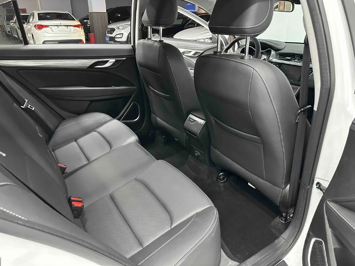 2019 Geely Emgrand 1.5L 109HP L4 5MT,autocango,china used car exporter,china ev exporter,chinese used car exporter,chinese used ev exporter