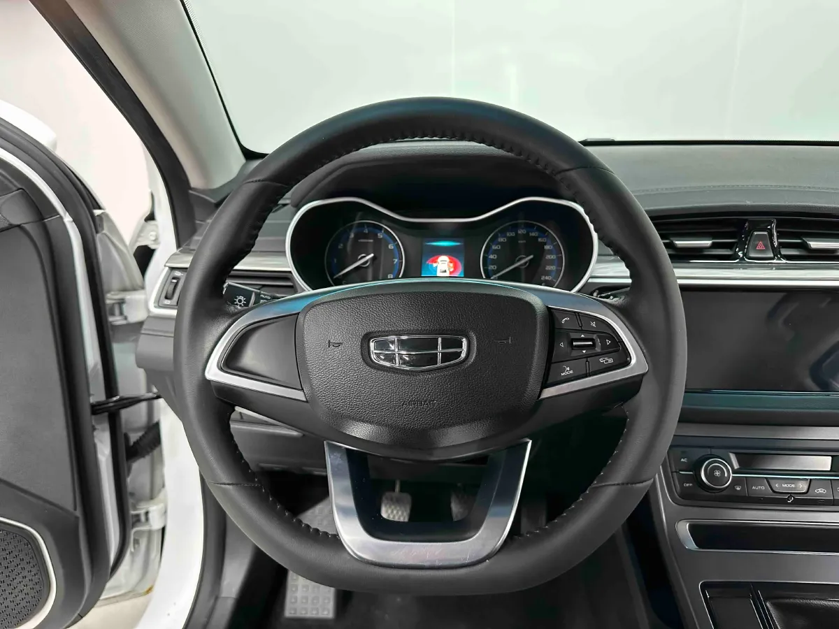 2019 Geely Emgrand 1.5L 109HP L4 5MT,autocango,china used car exporter,china ev exporter,chinese used car exporter,chinese used ev exporter