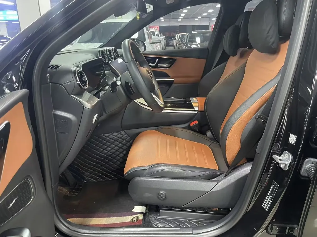 2023 Mercedes-Benz GLC Class 2.0T 204HP L4 9AT,autocango,china used car exporter,china ev exporter,chinese used car exporter,chinese used ev exporter