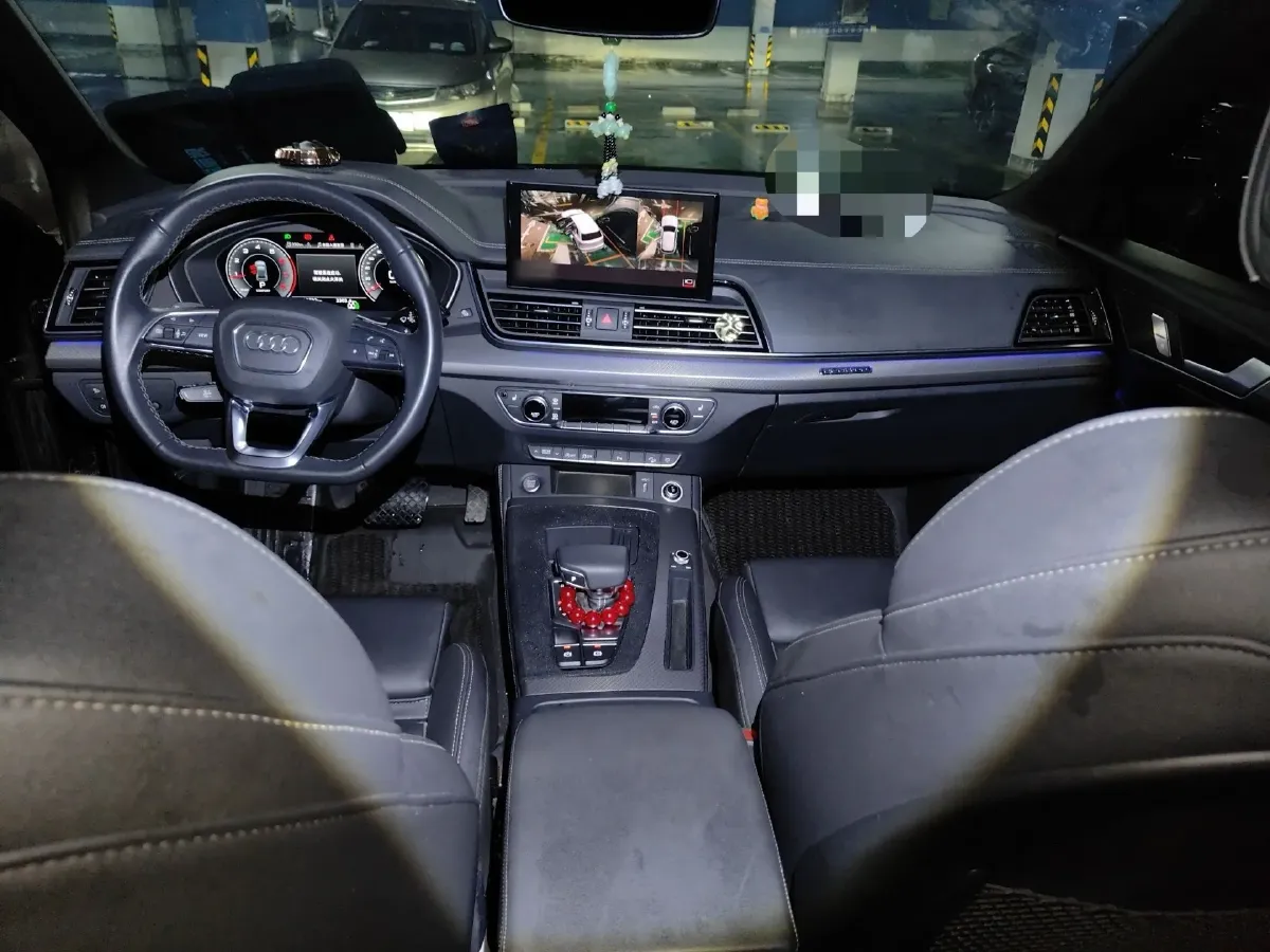 2023 Audi Q5L 2.0T 190HP L4 7DCT,autocango,china used car exporter,china ev exporter,chinese used car exporter,chinese used ev exporter