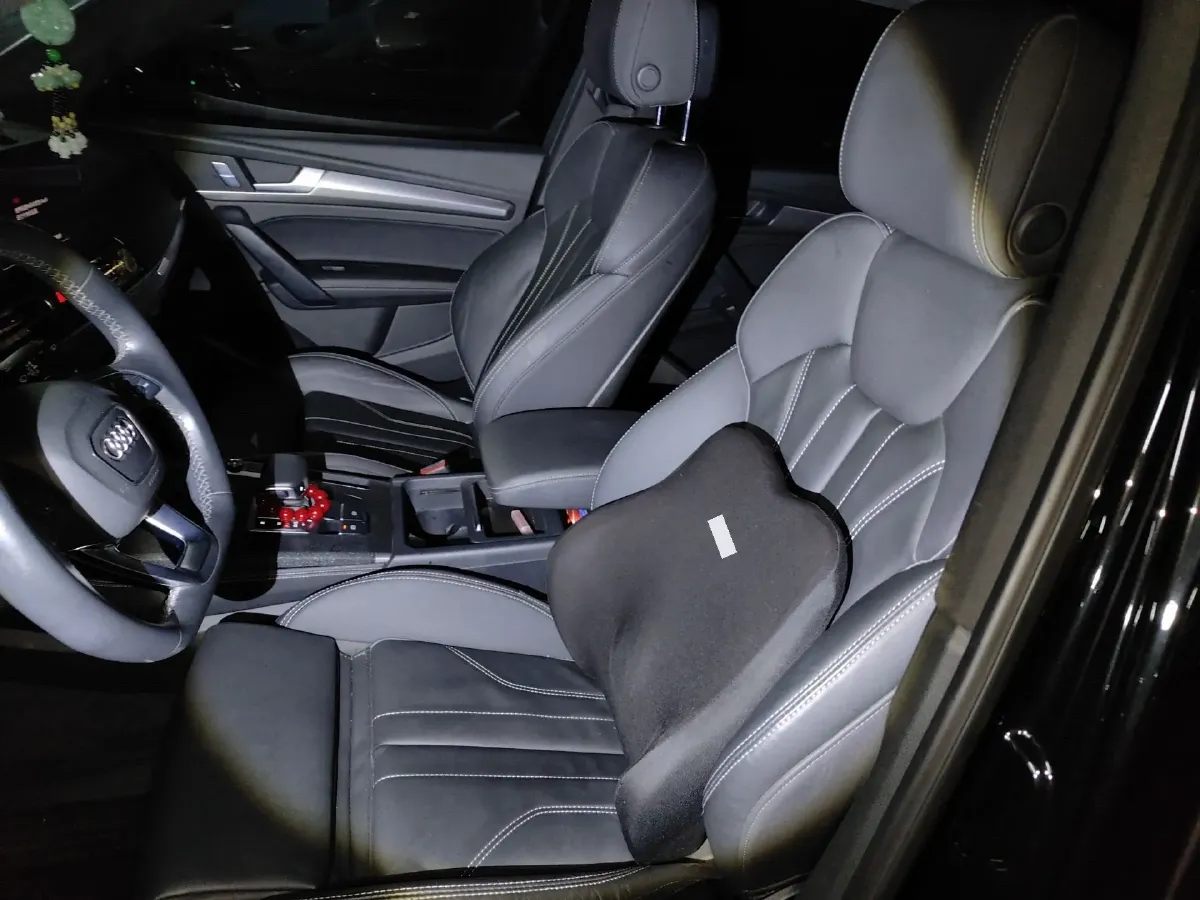 2023 Audi Q5L 2.0T 190HP L4 7DCT,autocango,china used car exporter,china ev exporter,chinese used car exporter,chinese used ev exporter