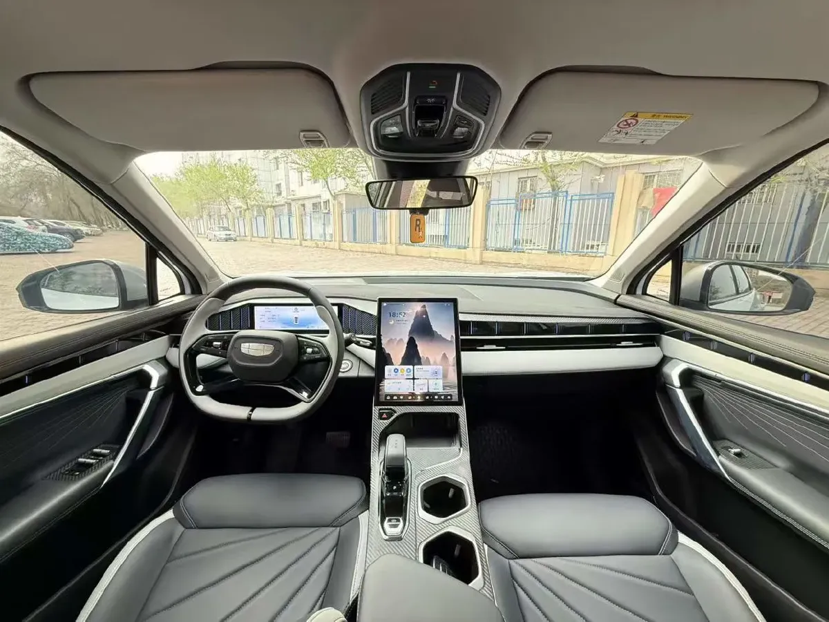 2023 Geely StarRay 1.5T 181HP L4 7DCT,autocango,china used car exporter,china ev exporter,chinese used car exporter,chinese used ev exporter