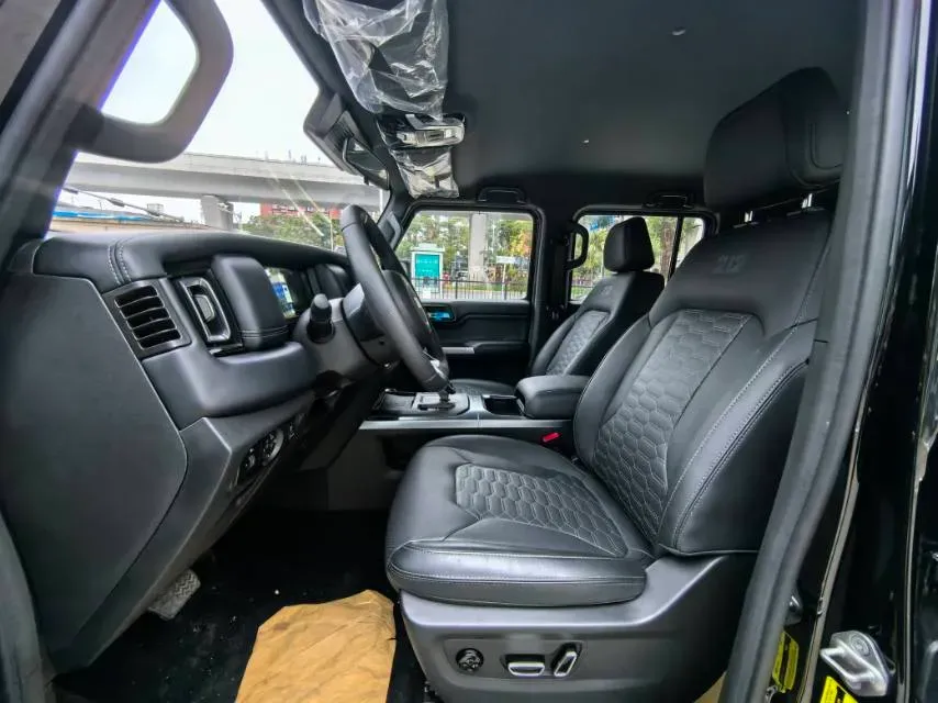 2025 212 212 T01 2.0T 170HP L4 8AT,autocango,china used car exporter,china ev exporter,chinese used car exporter,chinese used ev exporter