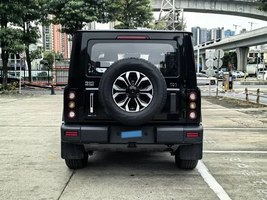 2025 212 212 T01 2.0T 170HP L4 8AT,autocango,china used car exporter,china ev exporter,chinese used car exporter,chinese used ev exporter