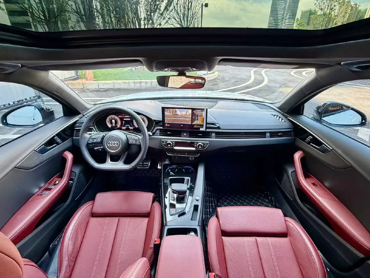 2024 Audi A4L 2.0T 190HP L4 7DCT,autocango,china used car exporter,china ev exporter,chinese used car exporter,chinese used ev exporter