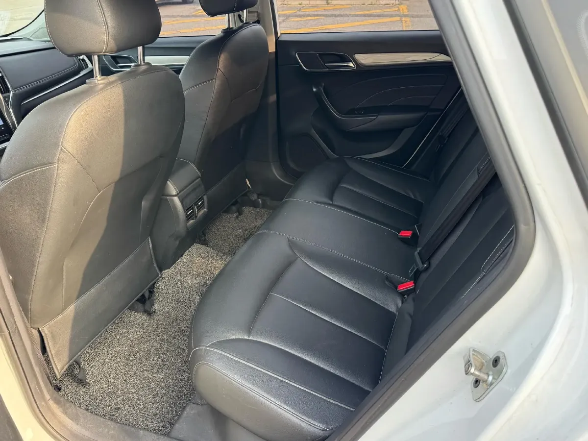 2019 Roewe i6 1.5T 169HP L4 AMT PHEV 9.1KWH,autocango,china used car exporter,china ev exporter,chinese used car exporter,chinese used ev exporter