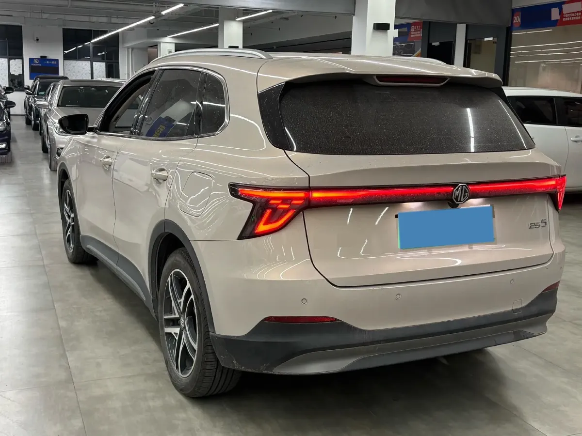 2025 MG MG ES5 BEV 62.2KWH,autocango,china used car exporter,china ev exporter,chinese used car exporter,chinese used ev exporter