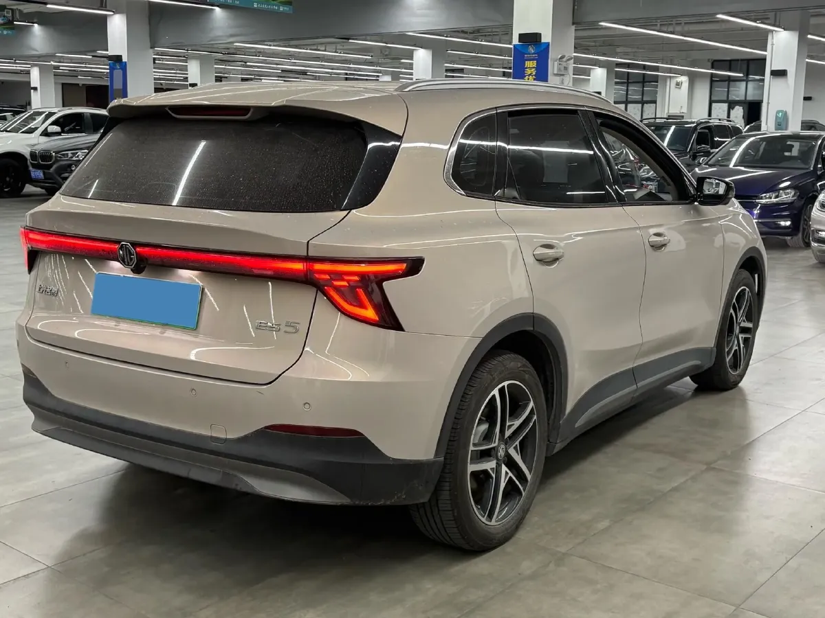 2025 MG MG ES5 BEV 62.2KWH,autocango,china used car exporter,china ev exporter,chinese used car exporter,chinese used ev exporter
