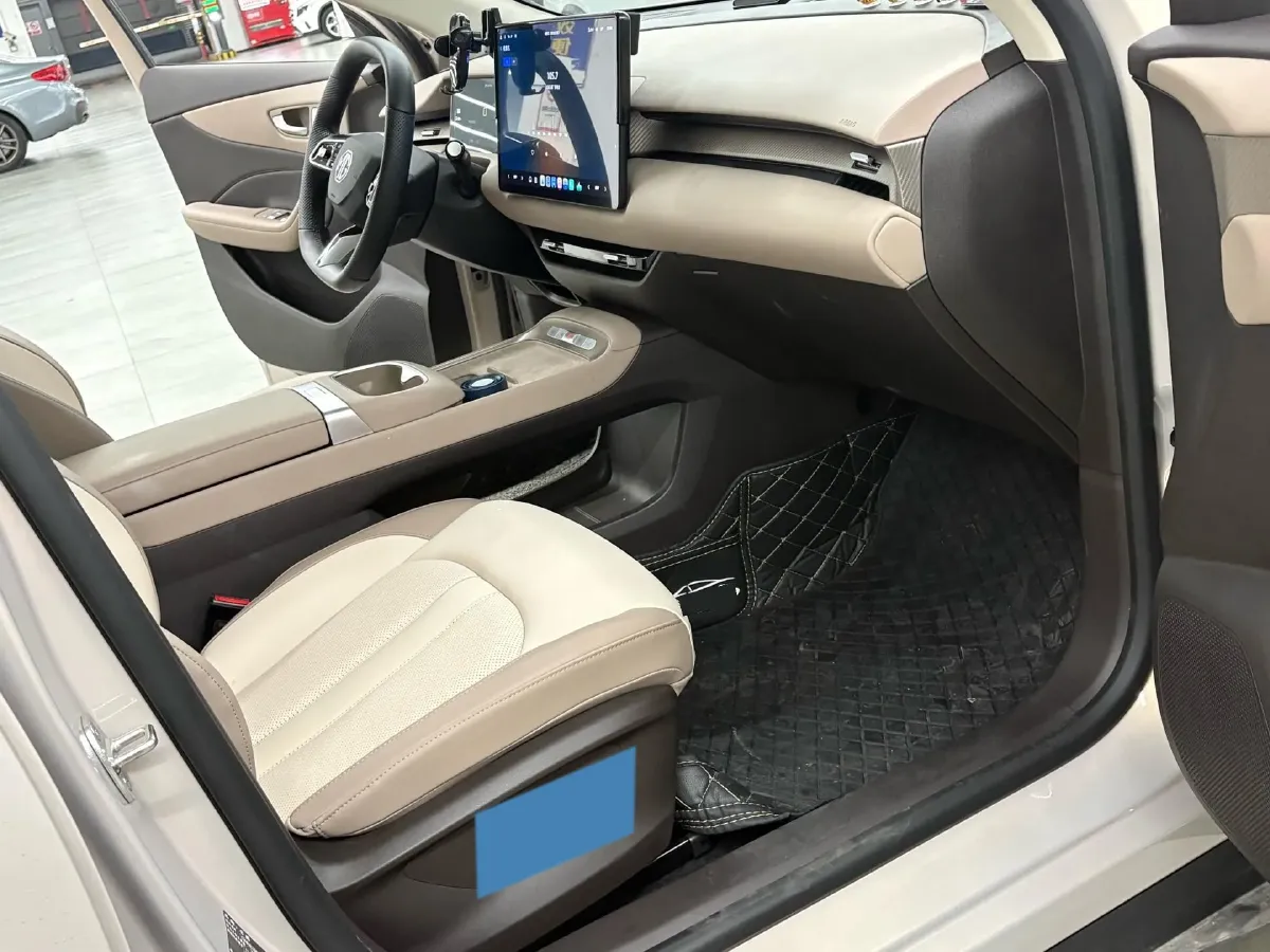 2025 MG MG ES5 BEV 62.2KWH,autocango,china used car exporter,china ev exporter,chinese used car exporter,chinese used ev exporter