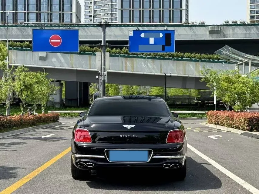 2023 Bentley Flying Spur 4.0T 550HP V8 8DCT,autocango,china used car exporter,china ev exporter,chinese used car exporter,chinese used ev exporter