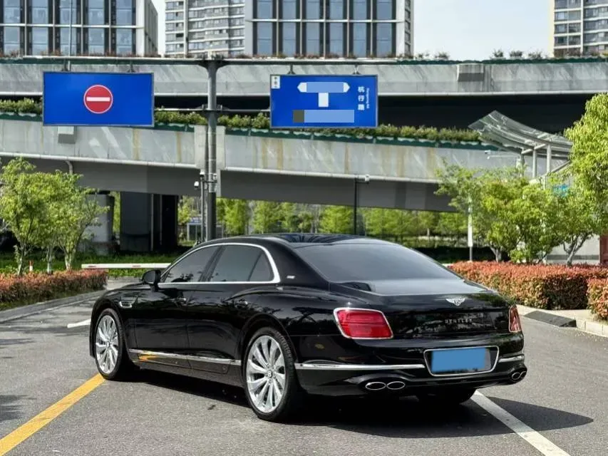 2023 Bentley Flying Spur 4.0T 550HP V8 8DCT,autocango,china used car exporter,china ev exporter,chinese used car exporter,chinese used ev exporter