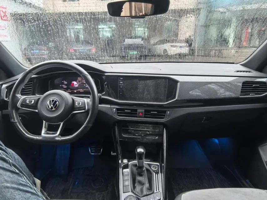 2021 Volkswagen Tayron 2.0T 220HP L4 7DCT,autocango,china used car exporter,china ev exporter,chinese used car exporter,chinese used ev exporter