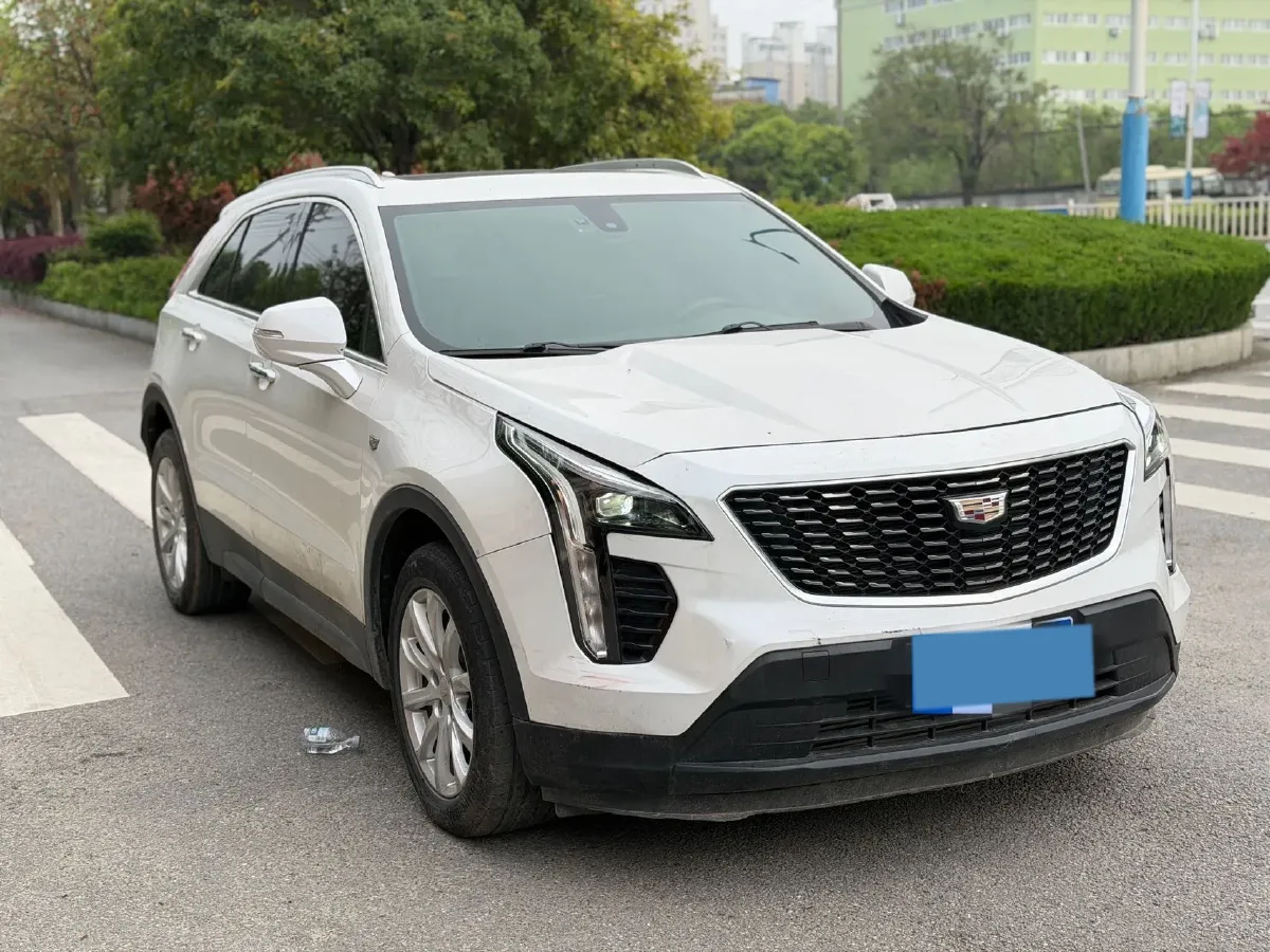 2022 Cadillac XT4 2.0T 237HP L4 9AT,autocango,china used car exporter,china ev exporter,chinese used car exporter,chinese used ev exporter