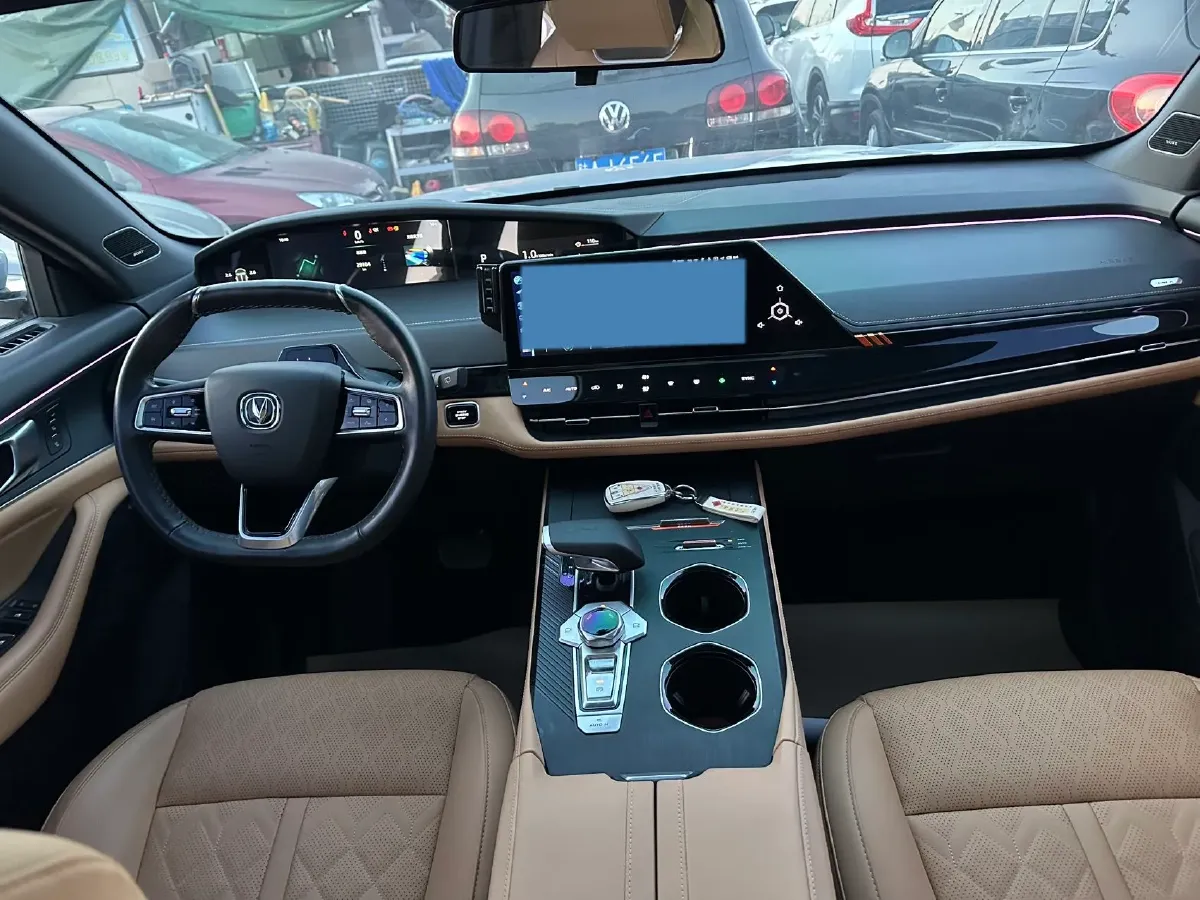 2021 ChangAn UNI-K 2.0T 233HP L4 8AT,autocango,china used car exporter,china ev exporter,chinese used car exporter,chinese used ev exporter