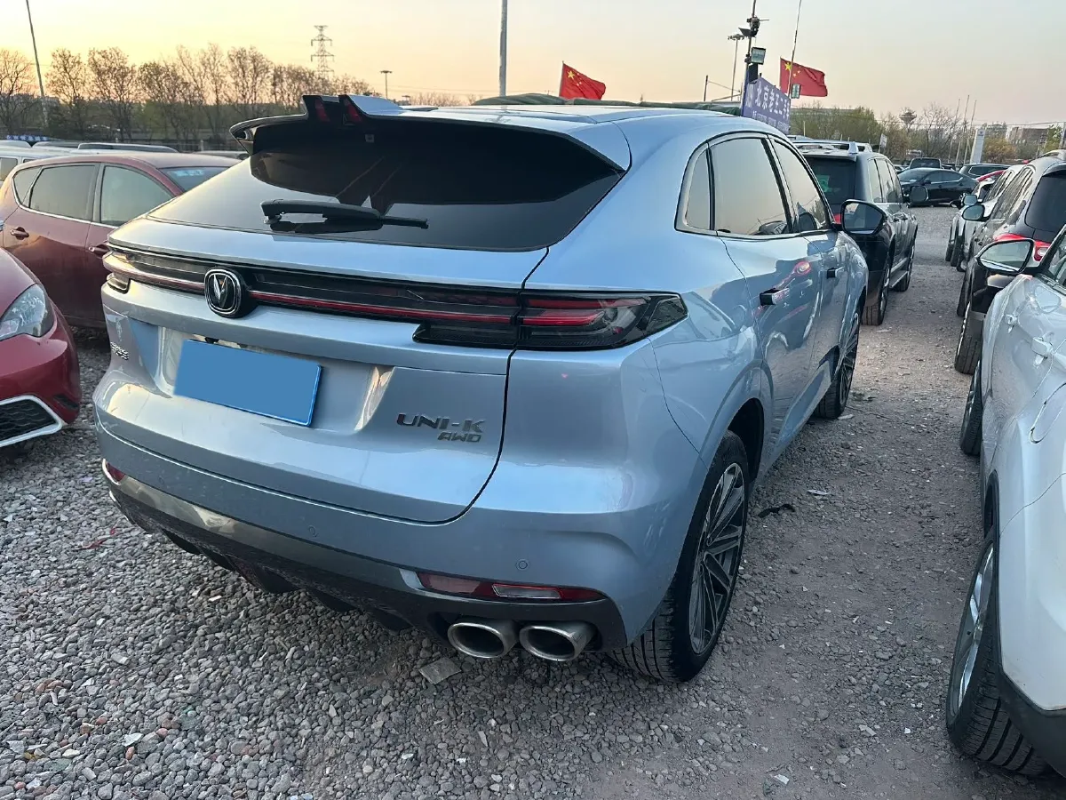 2021 ChangAn UNI-K 2.0T 233HP L4 8AT,autocango,china used car exporter,china ev exporter,chinese used car exporter,chinese used ev exporter