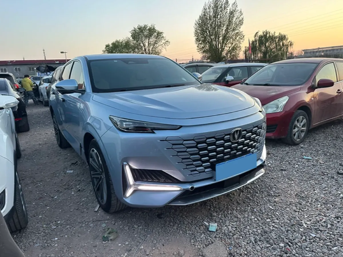 2021 ChangAn UNI-K 2.0T 233HP L4 8AT,autocango,china used car exporter,china ev exporter,chinese used car exporter,chinese used ev exporter