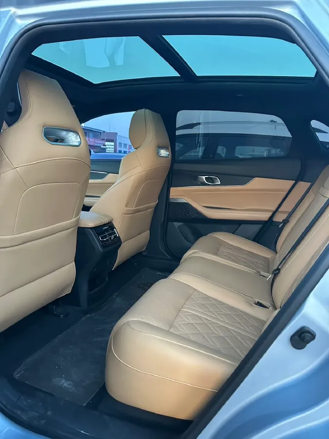 2021 ChangAn UNI-K 2.0T 233HP L4 8AT,autocango,china used car exporter,china ev exporter,chinese used car exporter,chinese used ev exporter