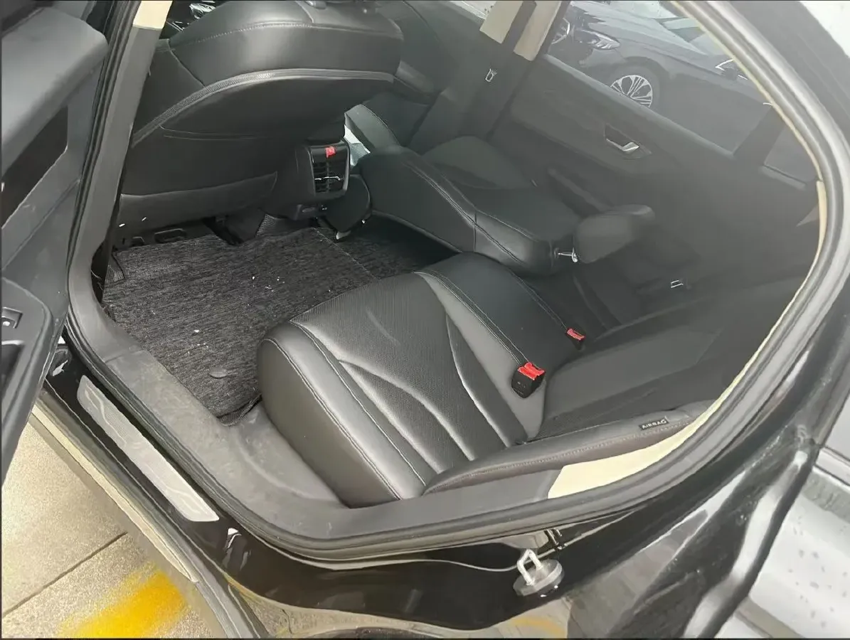 2022 HongQi E-QM5 BEV 54KWH,autocango,china used car exporter,china ev exporter,chinese used car exporter,chinese used ev exporter