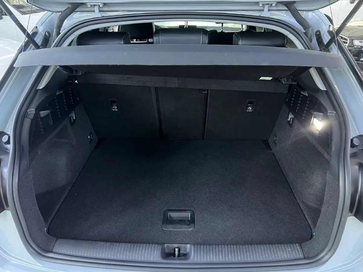 2022 Audi Q2L 1.4T 150HP L4 7DCT,autocango,china used car exporter,china ev exporter,chinese used car exporter,chinese used ev exporter