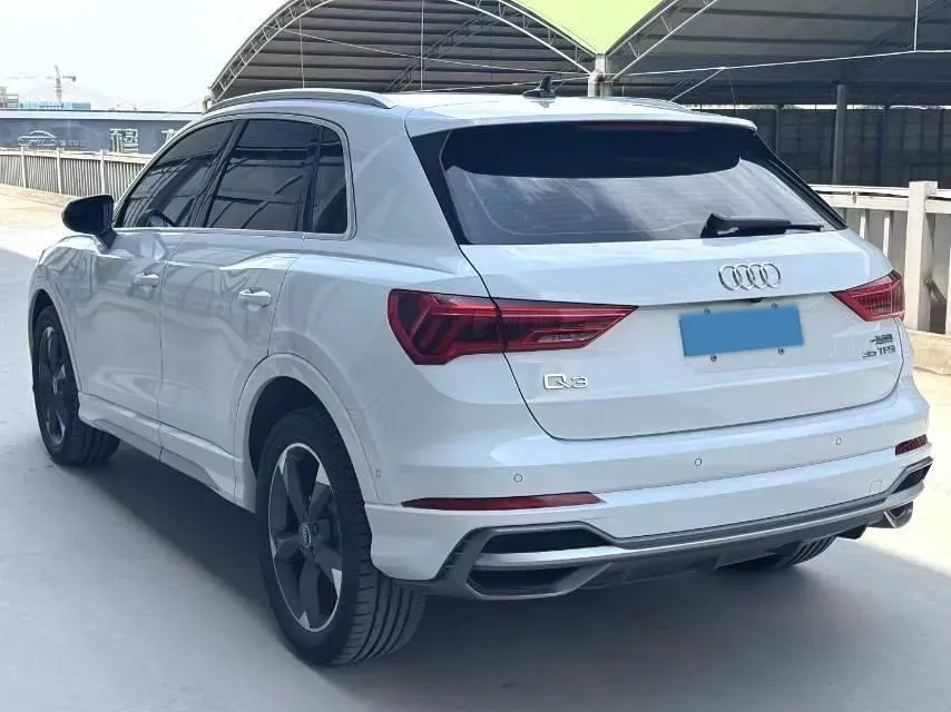 2023 Audi Q3 1.4T 150HP L4 7DCT,autocango,china used car exporter,china ev exporter,chinese used car exporter,chinese used ev exporter