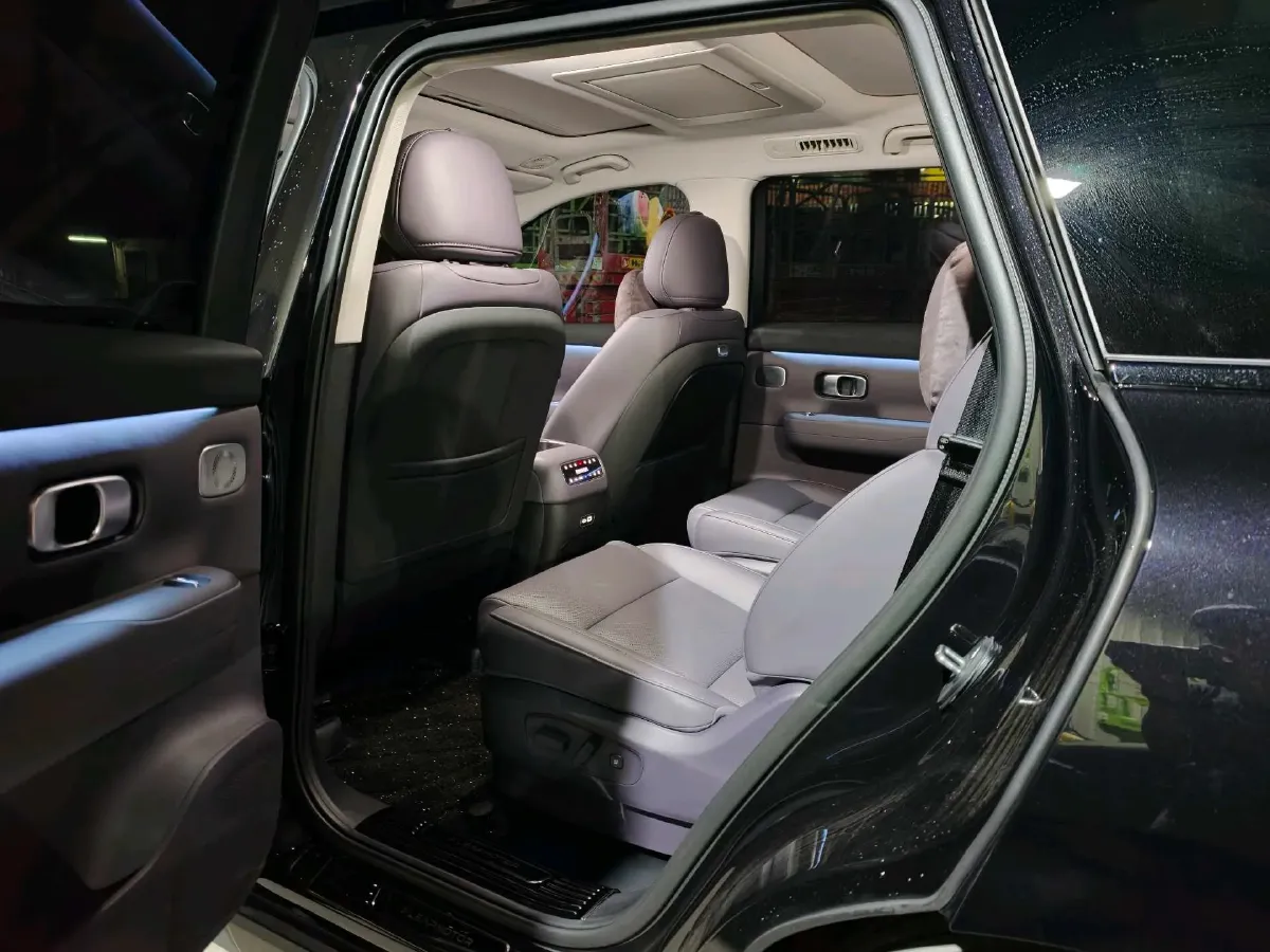 2026 Leapmotor C16 REEV 95HP REEV,autocango,china used car exporter,china ev exporter,chinese used car exporter,chinese used ev exporter