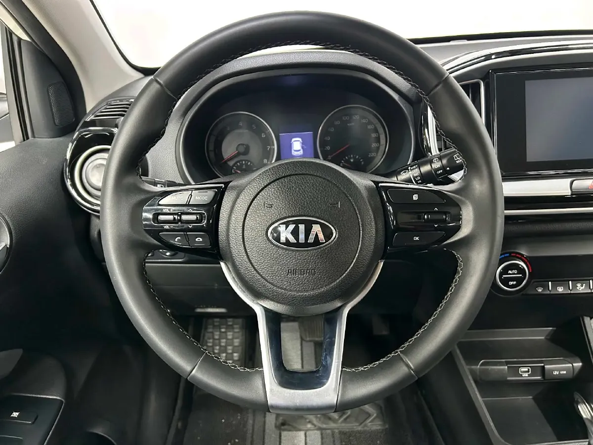 2019 Kia KX1 1.4L 100HP L4 6AT,autocango,china used car exporter,china ev exporter,chinese used car exporter,chinese used ev exporter