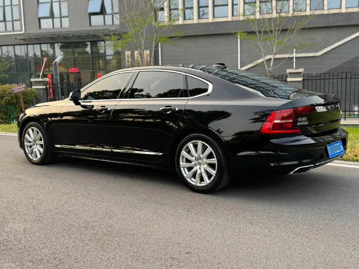 2020 Volvo S90 2.0T 254HP L4 8AT,autocango,china used car exporter,china ev exporter,chinese used car exporter,chinese used ev exporter