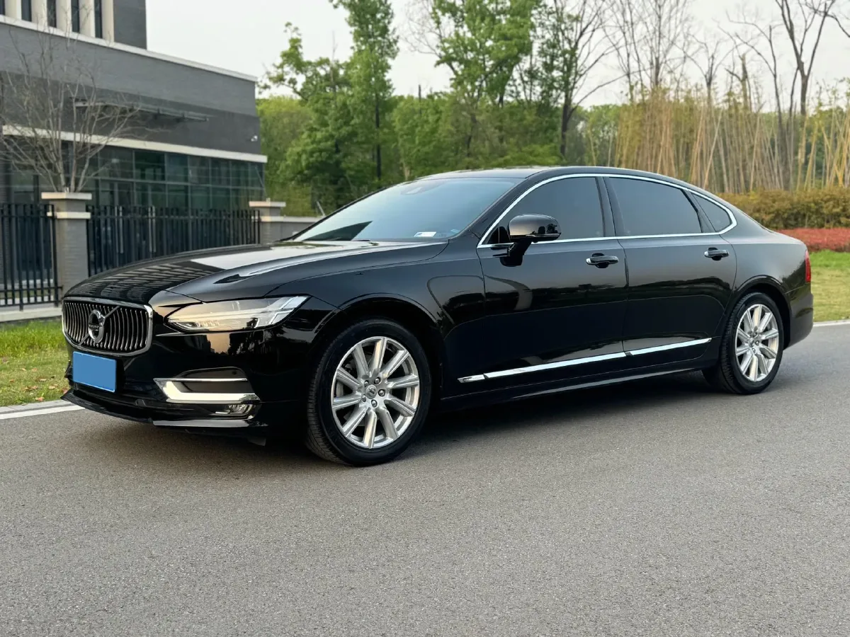 2020 Volvo S90 2.0T 254HP L4 8AT,autocango,china used car exporter,china ev exporter,chinese used car exporter,chinese used ev exporter
