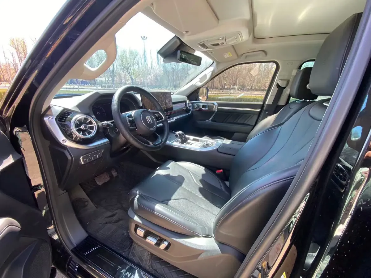 2024 Tank 400 2.0T 252HP L4 9AT PHEV 36.7/37.1KWH,autocango,china used car exporter,china ev exporter,chinese used car exporter,chinese used ev exporter