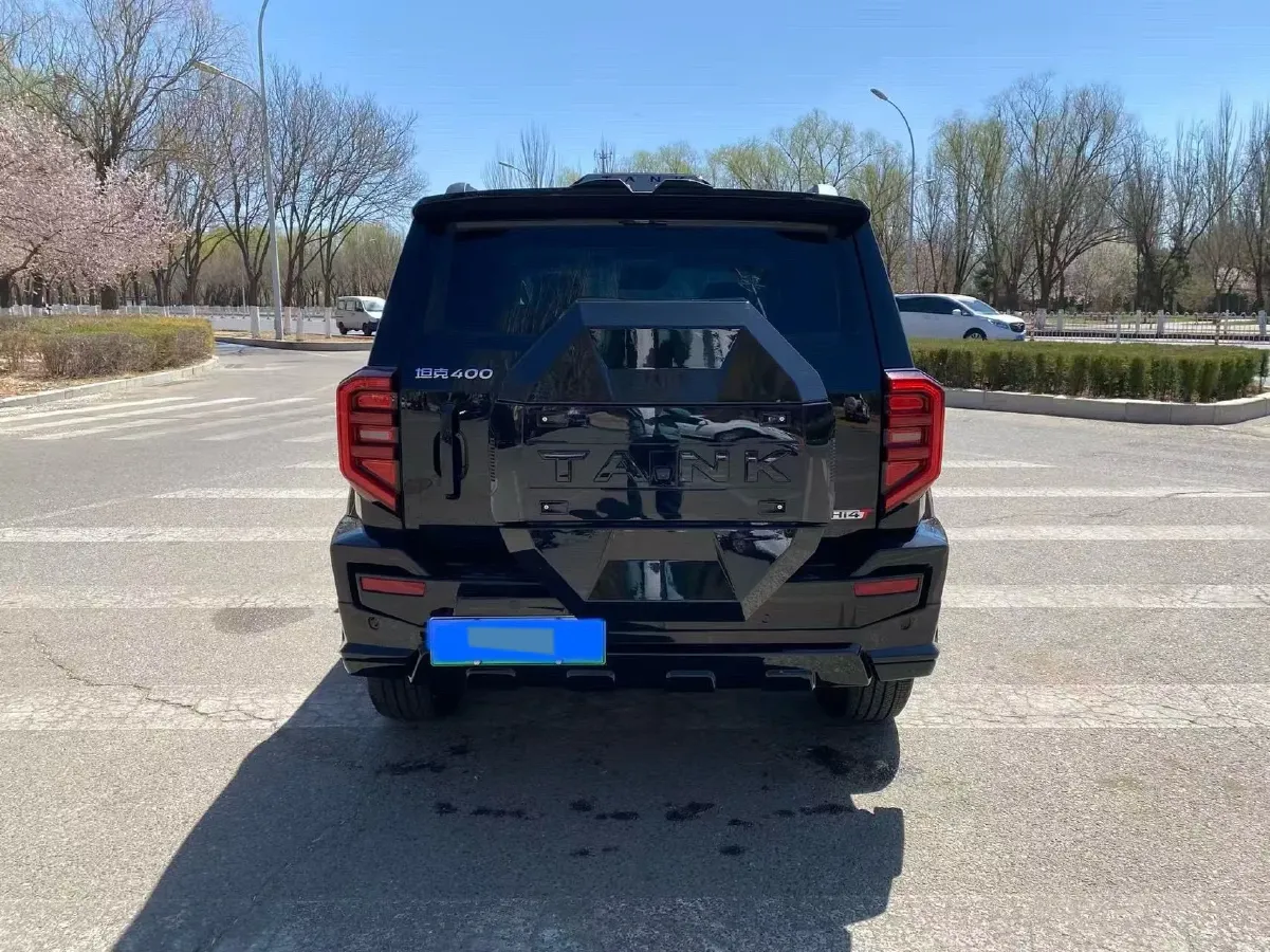 2024 Tank 400 2.0T 252HP L4 9AT PHEV 36.7/37.1KWH,autocango,china used car exporter,china ev exporter,chinese used car exporter,chinese used ev exporter