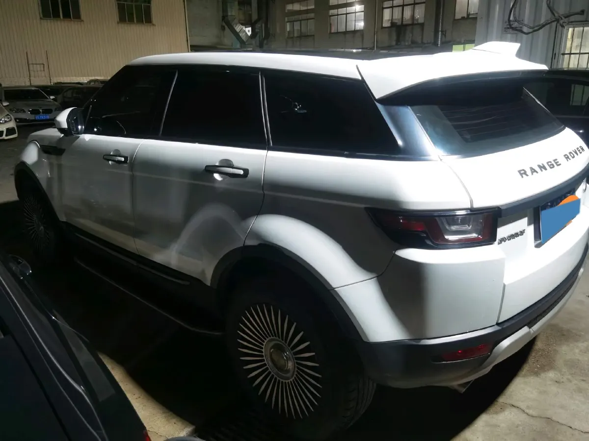 2018 Land Rover Range Rover Evoque 2.0T 241HP L4 9AT,autocango,china used car exporter,china ev exporter,chinese used car exporter,chinese used ev exporter
