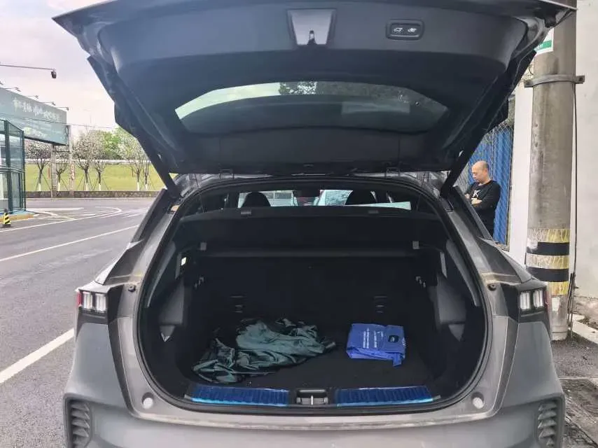 2023 LYNK&CO 06 1.5T 181HP L4 7DCT,autocango,china used car exporter,china ev exporter,chinese used car exporter,chinese used ev exporter