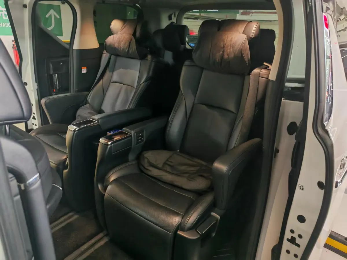 2021 Toyota Vellfire 2.5L 117HP L4 E-CVT Hybrid,autocango,china used car exporter,china ev exporter,chinese used car exporter,chinese used ev exporter