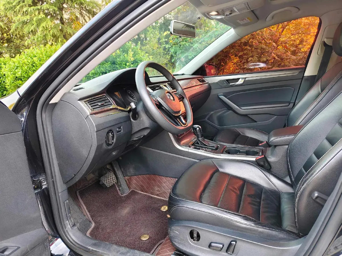 2015 Volkswagen Passat 1.8T 160HP L4 6AT,autocango,china used car exporter,china ev exporter,chinese used car exporter,chinese used ev exporter