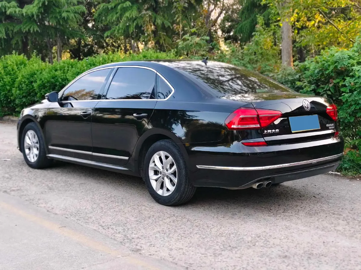 2015 Volkswagen Passat 1.8T 160HP L4 6AT,autocango,china used car exporter,china ev exporter,chinese used car exporter,chinese used ev exporter