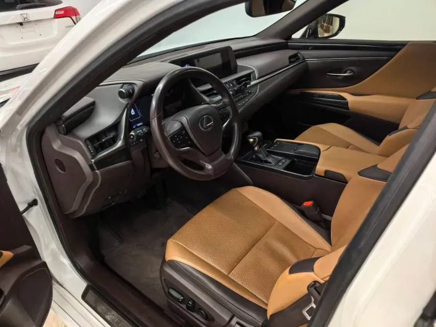 2018 Lexus ES 2.0L 167HP L4 6AT,autocango,china used car exporter,china ev exporter,chinese used car exporter,chinese used ev exporter