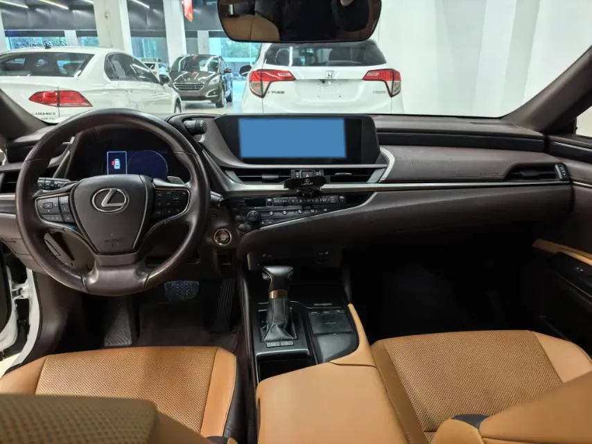 2018 Lexus ES 2.0L 167HP L4 6AT,autocango,china used car exporter,china ev exporter,chinese used car exporter,chinese used ev exporter
