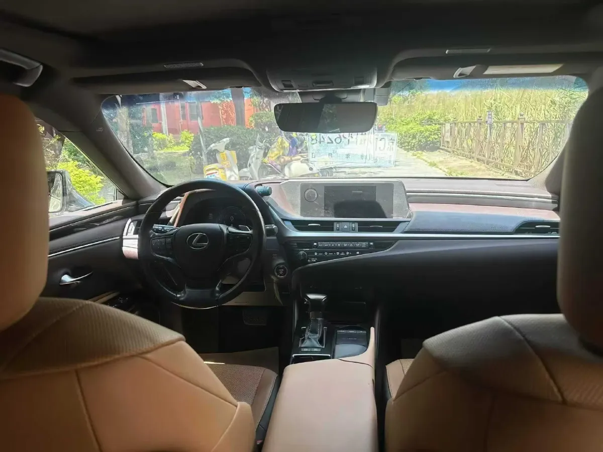 2020 Lexus ES 2.5L 178HP L4 E-CVT Hybrid,autocango,china used car exporter,china ev exporter,chinese used car exporter,chinese used ev exporter